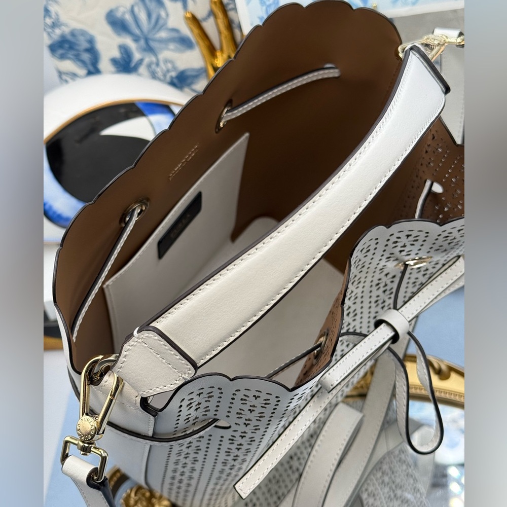 🆕 FURLA 🧿 NWOT Constanza Laser Cut Leather Drawstring Bucket Bag, Chalk - Picture 13 of 16